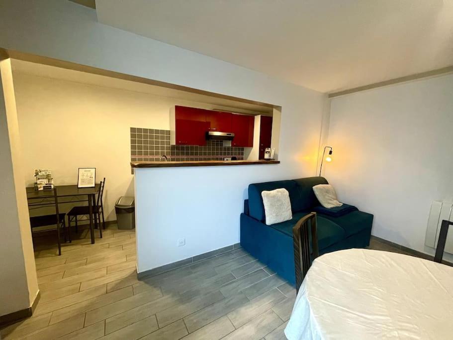 Maisonnette Des Douves Plein Centre 1 A 4 Voyageurs Malestroit ภายนอก รูปภาพ